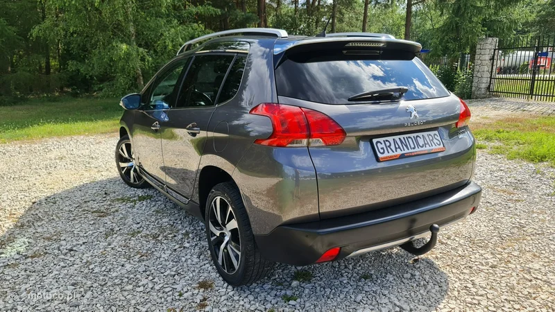 Peugeot 2008 4