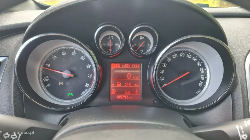 Opel Astra J 16