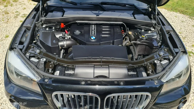 BMW X1 F48 32