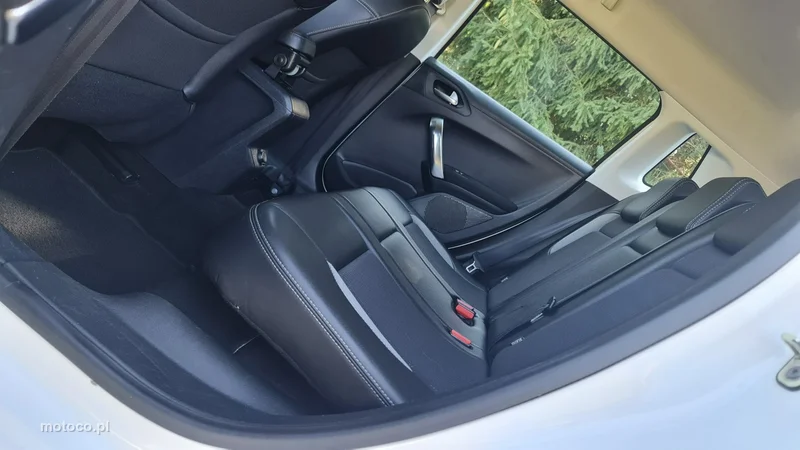 Peugeot 2008 8