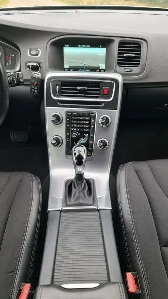 Volvo V60 Cross Country 20