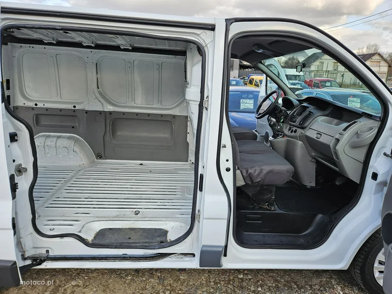 Renault Trafic 15