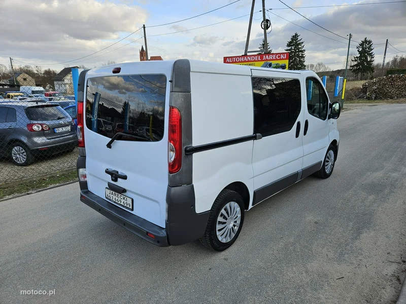 Renault Trafic 4