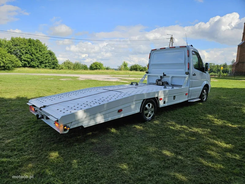 Mercedes-Benz Sprinter 4