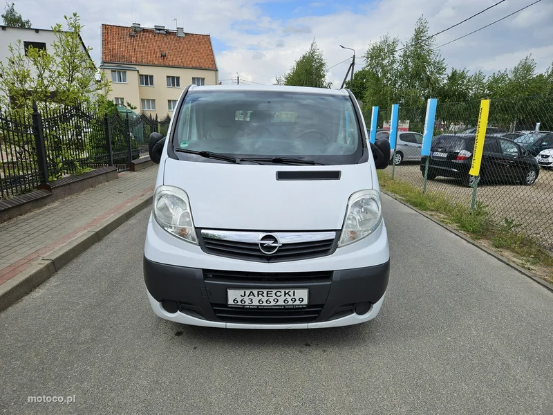 Opel Vivaro 2
