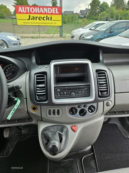 Opel Vivaro 14