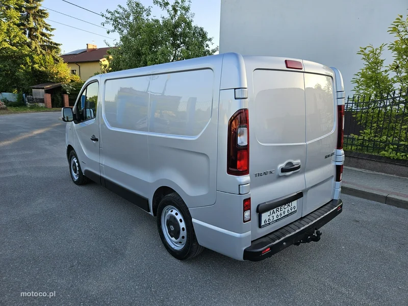 Renault Trafic 6