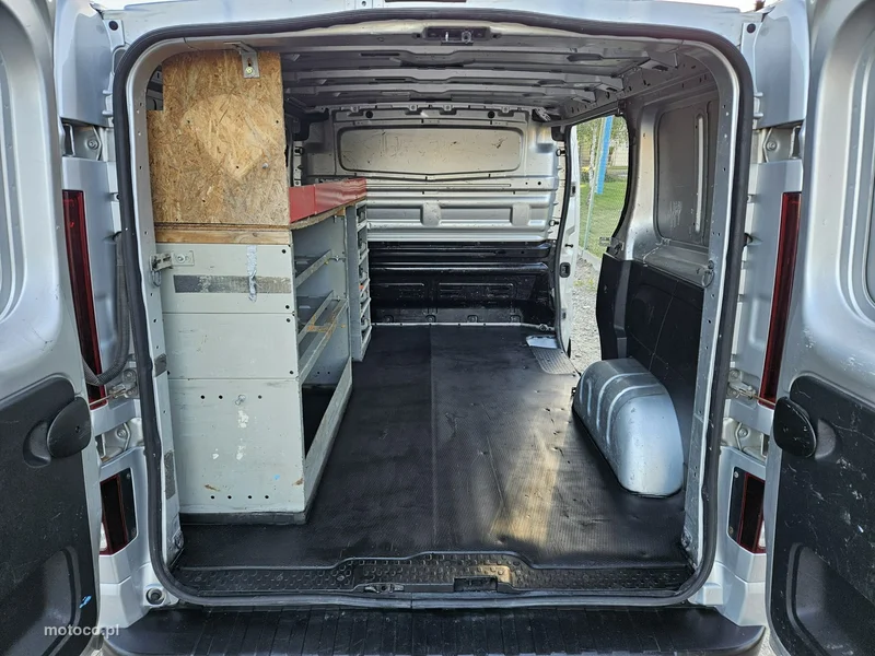 Renault Trafic 15