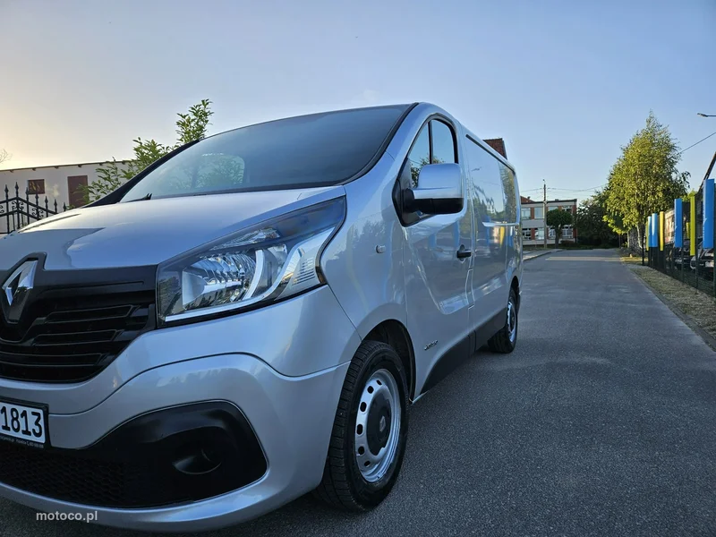 Renault Trafic 16