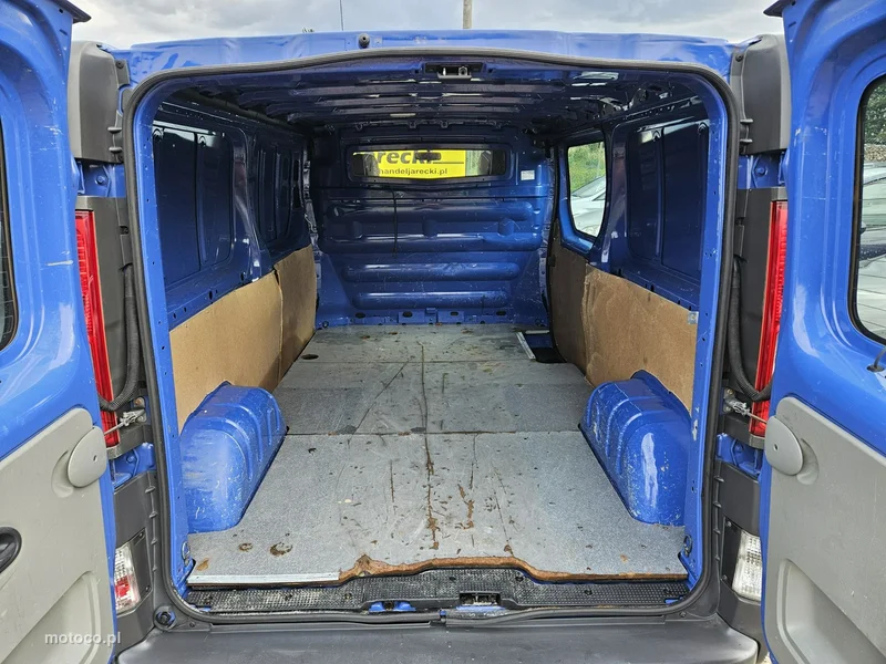 Renault Trafic 13