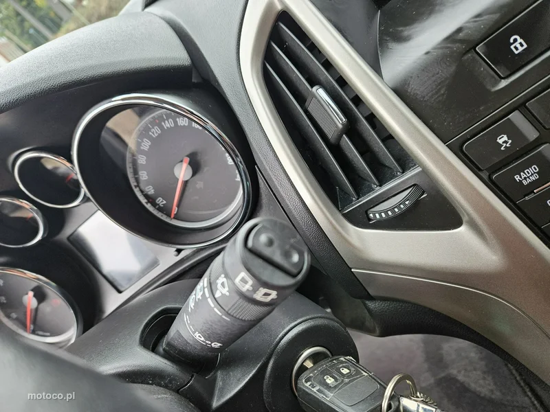Opel Astra J 14