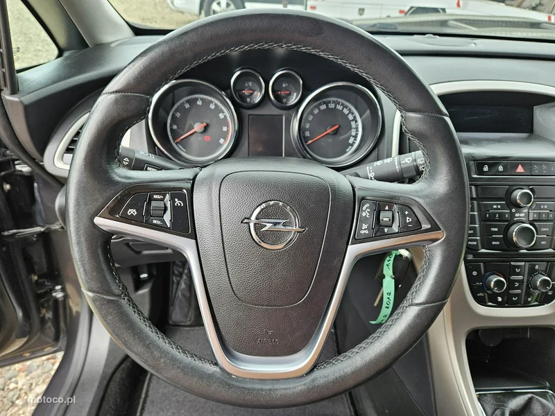 Opel Astra J 15