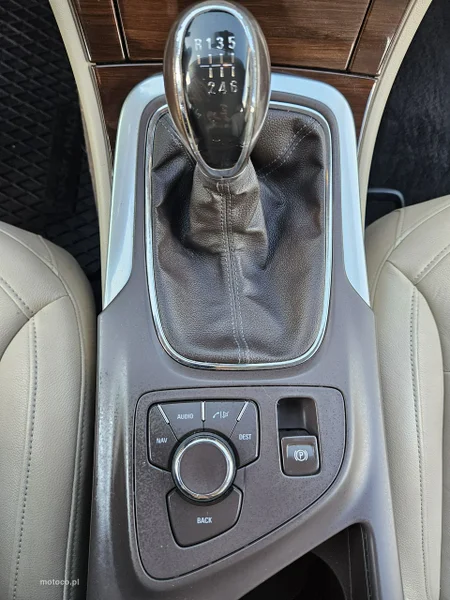 Opel Insignia A 14
