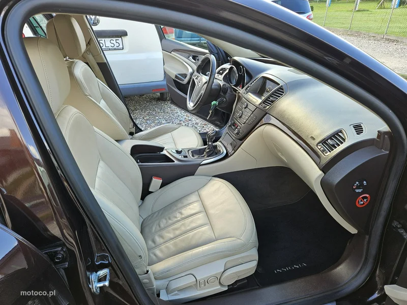 Opel Insignia A 10