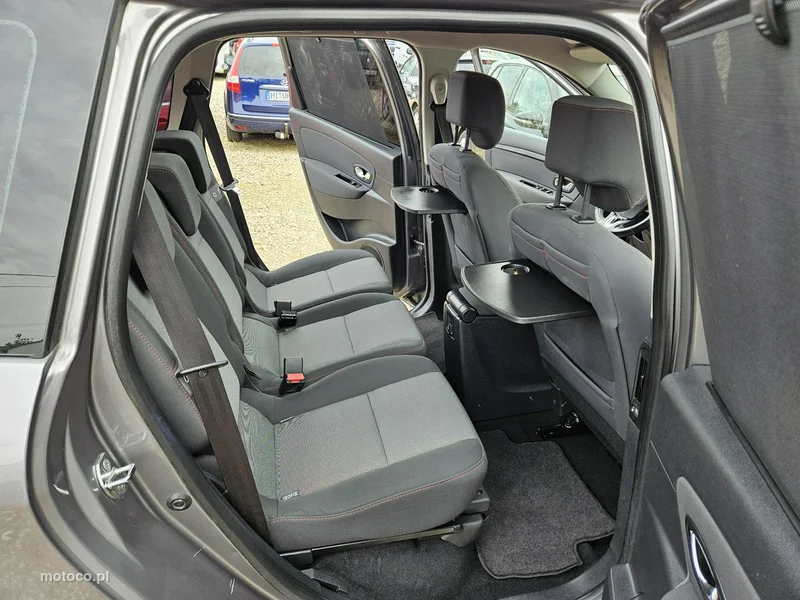 Renault Grand Scenic II 11