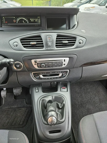 Renault Grand Scenic II 17