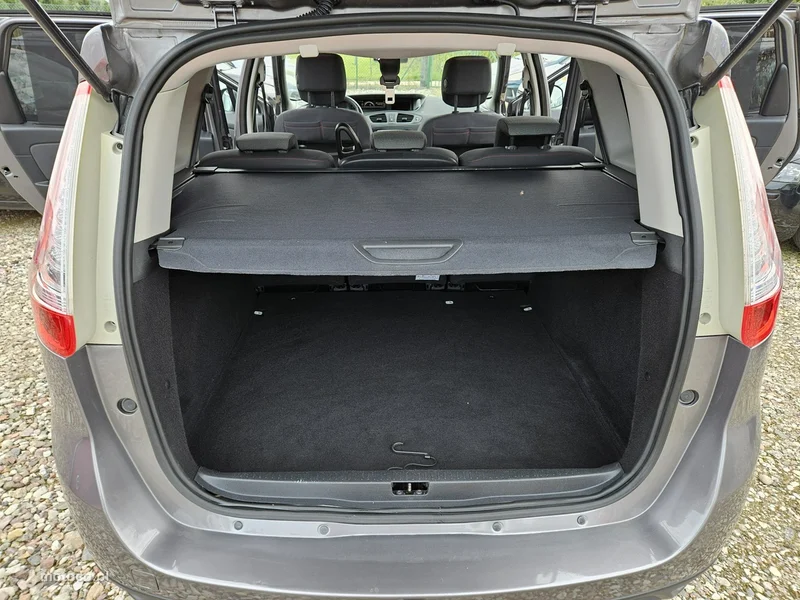 Renault Grand Scenic II 24