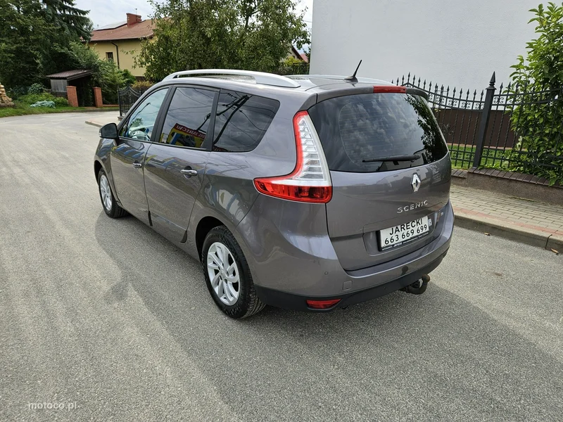 Renault Grand Scenic II 6