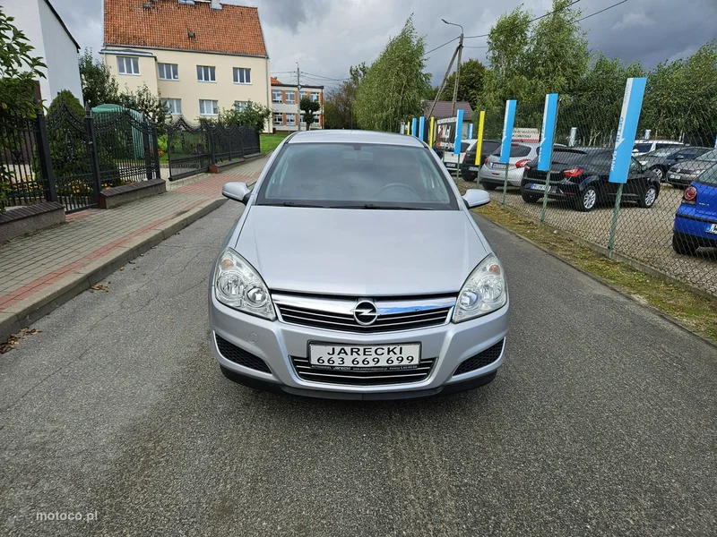 Opel Astra H 2