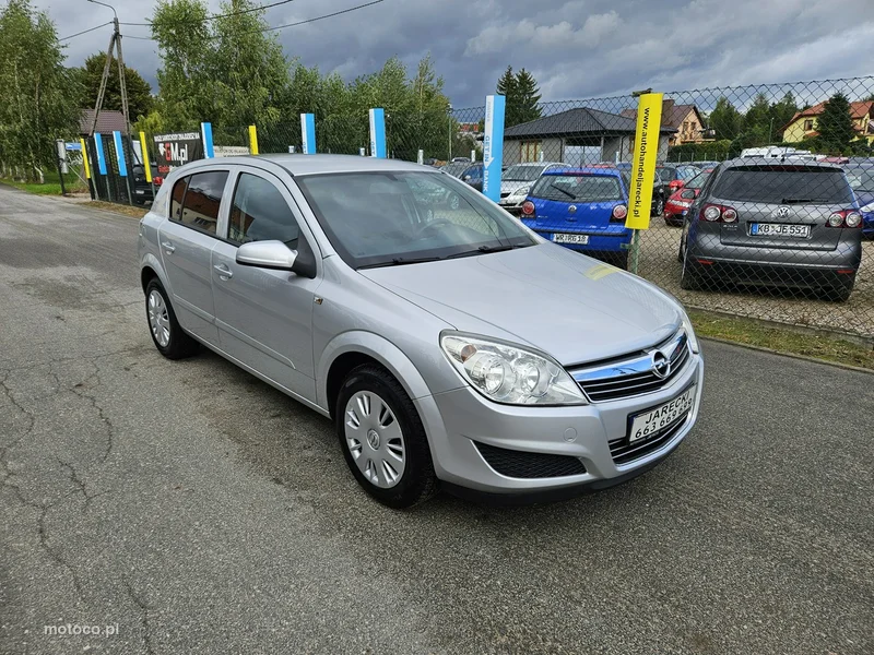 Opel Astra H 3