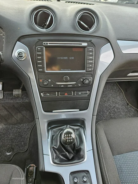 Ford Mondeo IV 16