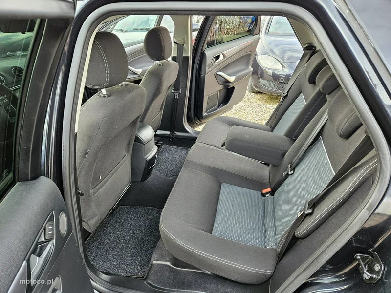 Ford Mondeo IV 9