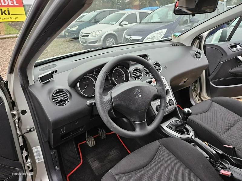 Peugeot 308 8