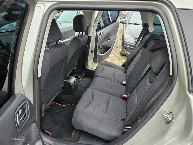 Peugeot 308 9