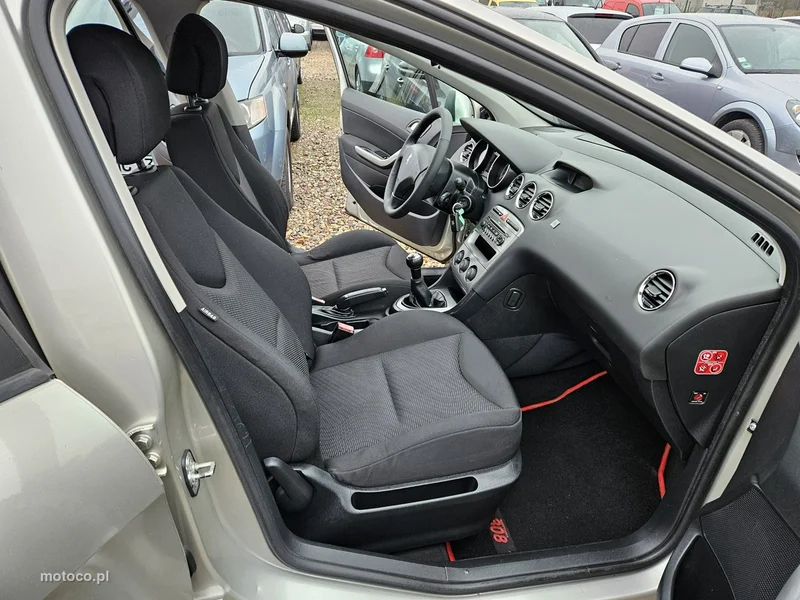 Peugeot 308 10
