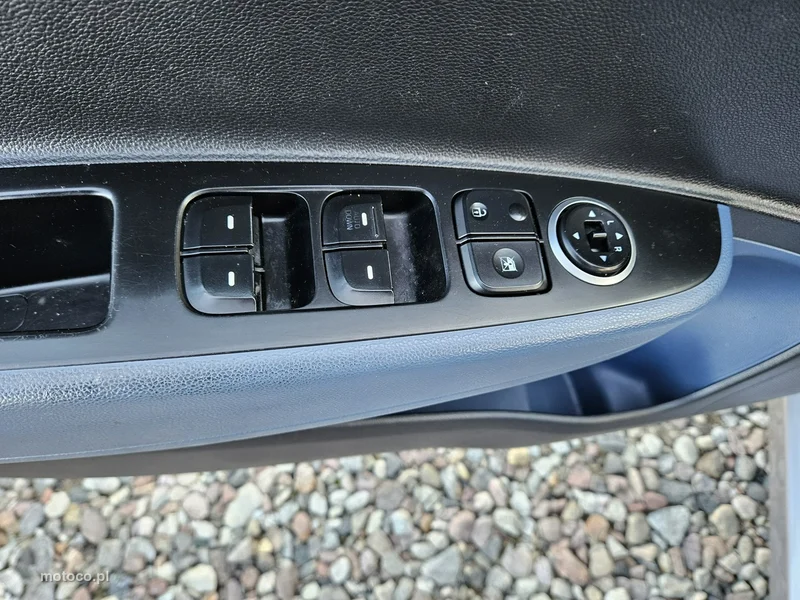 Hyundai i10 13
