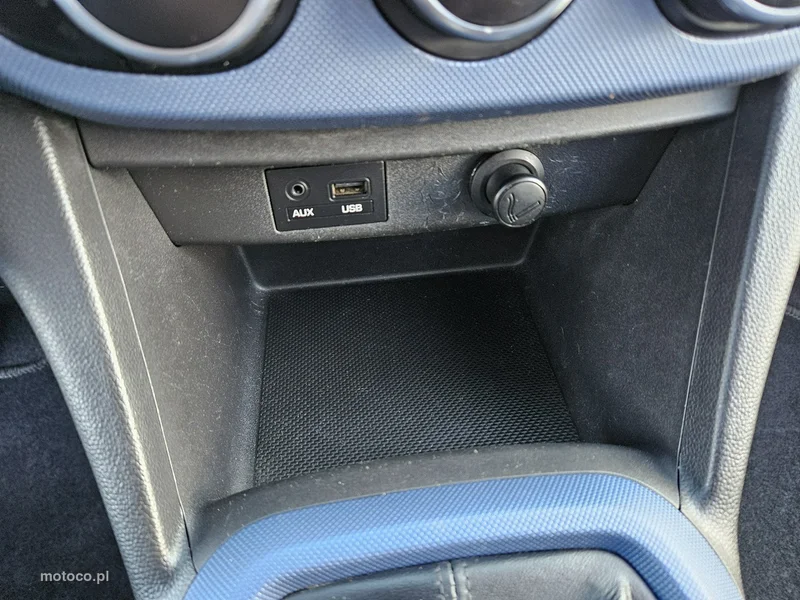 Hyundai i10 17
