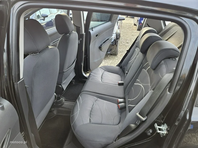 Chevrolet Spark 9