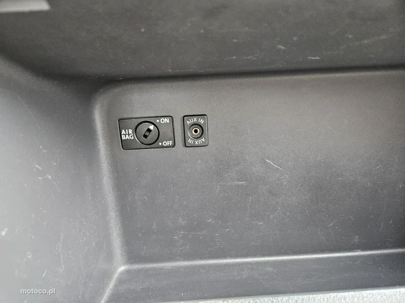 Volkswagen Caddy III 17
