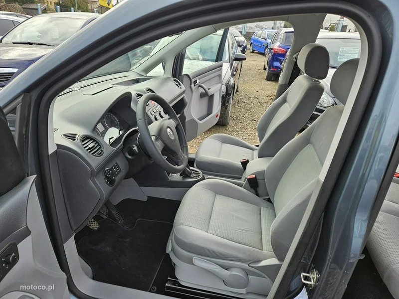 Volkswagen Caddy III 7