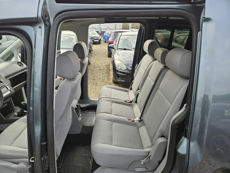 Volkswagen Caddy III 9