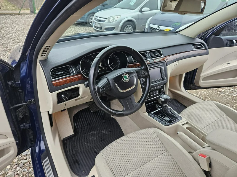 Skoda Superb II 8