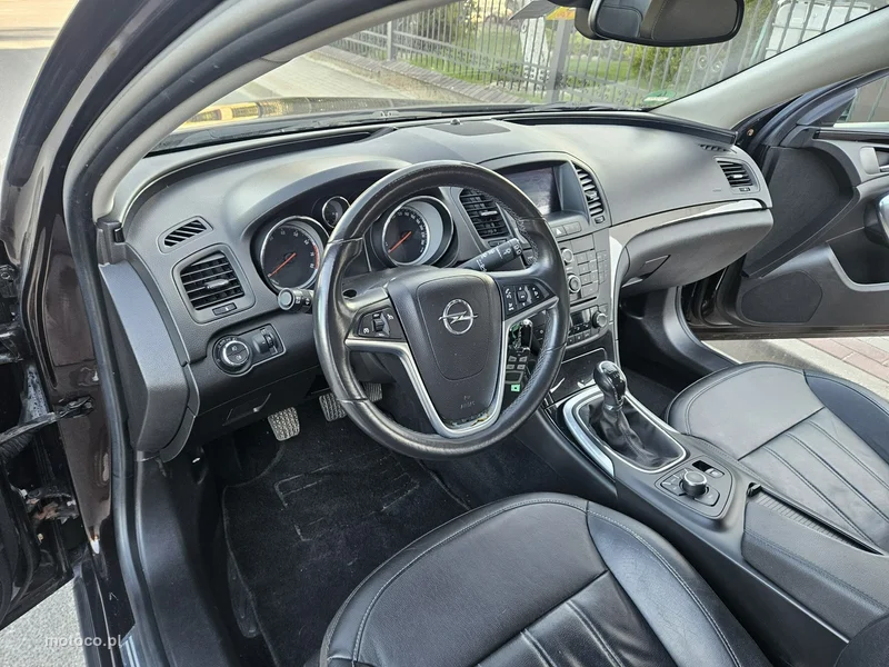 Opel Insignia A 8