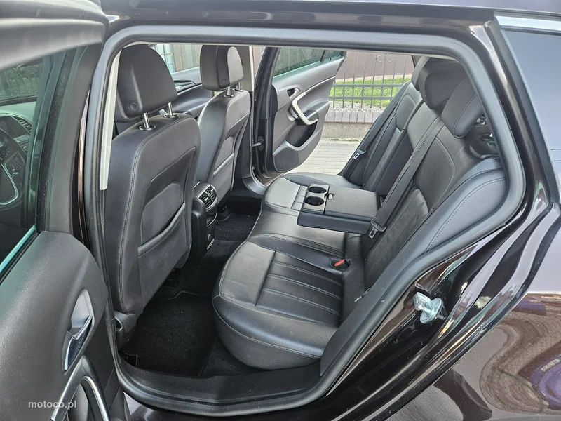 Opel Insignia A 9