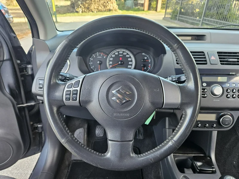 Suzuki Swift 14
