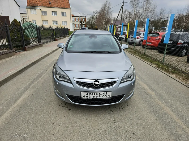 Opel Astra J 2