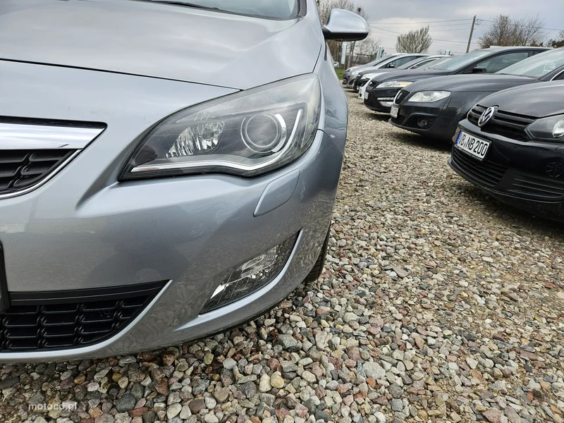 Opel Astra J 21