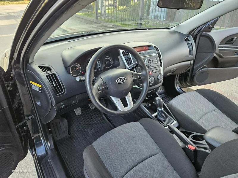 Kia Cee'd 8