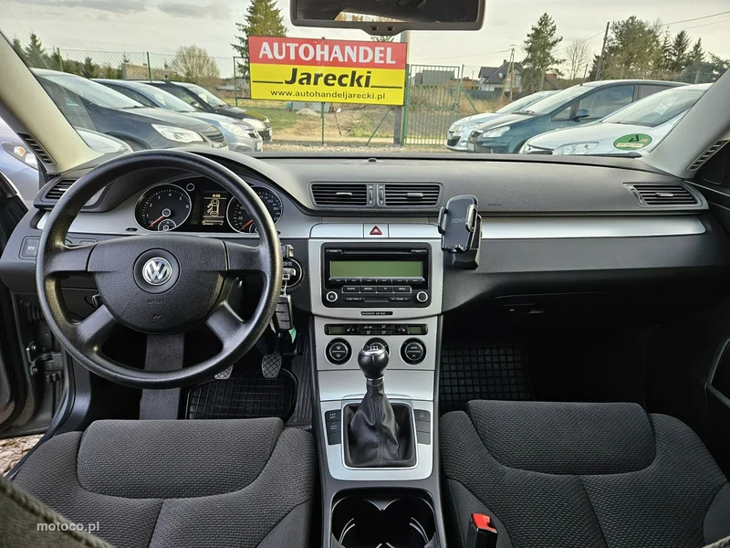 Volkswagen Passat B6 12