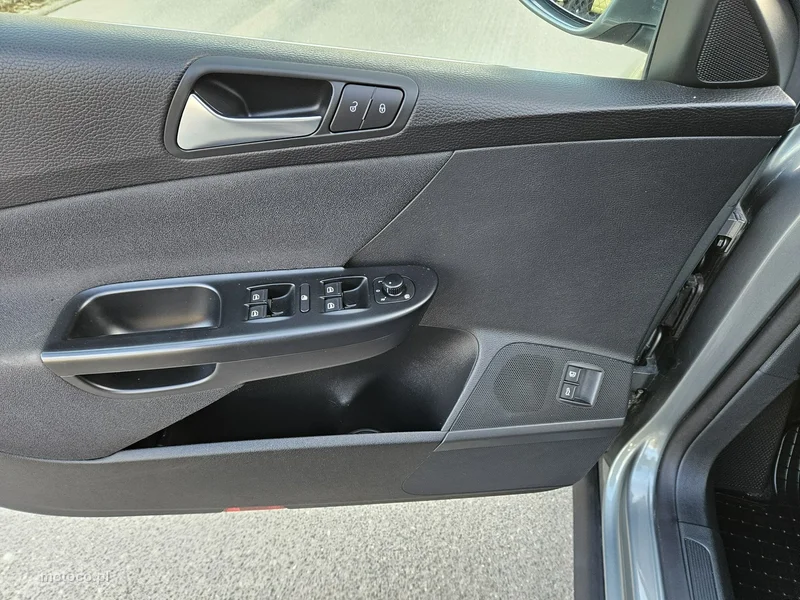 Volkswagen Passat B6 13