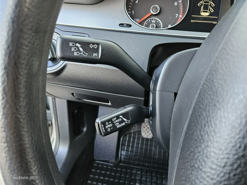 Volkswagen Passat B6 16