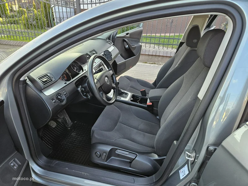 Volkswagen Passat B6 7