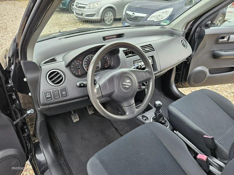 Suzuki Swift 8