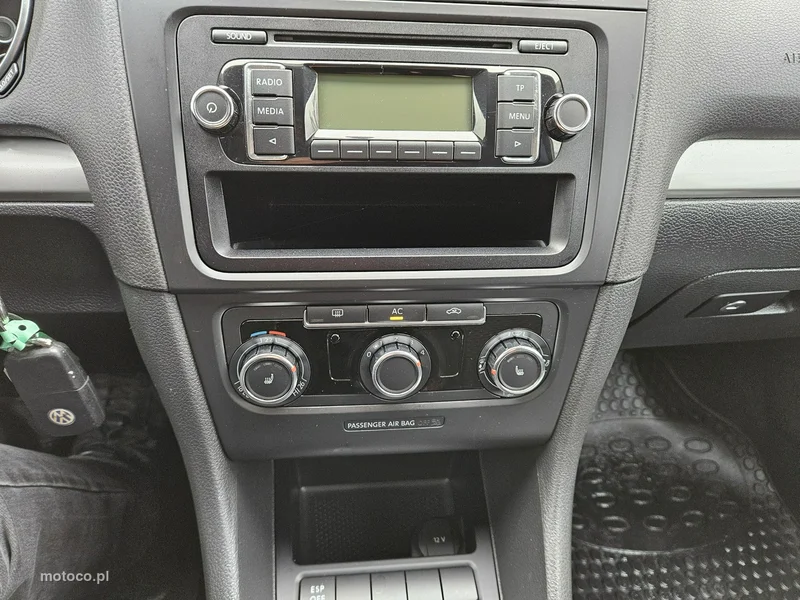 Volkswagen Golf VI 14