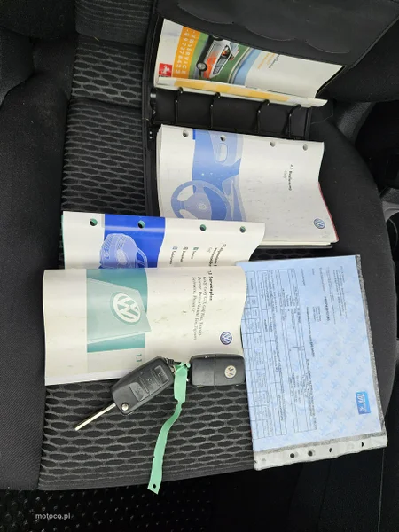 Volkswagen Golf VI 17