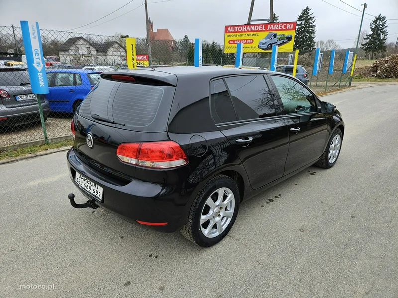 Volkswagen Golf VI 4